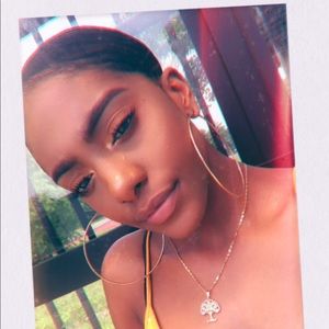 Meet your Posher, Joeme